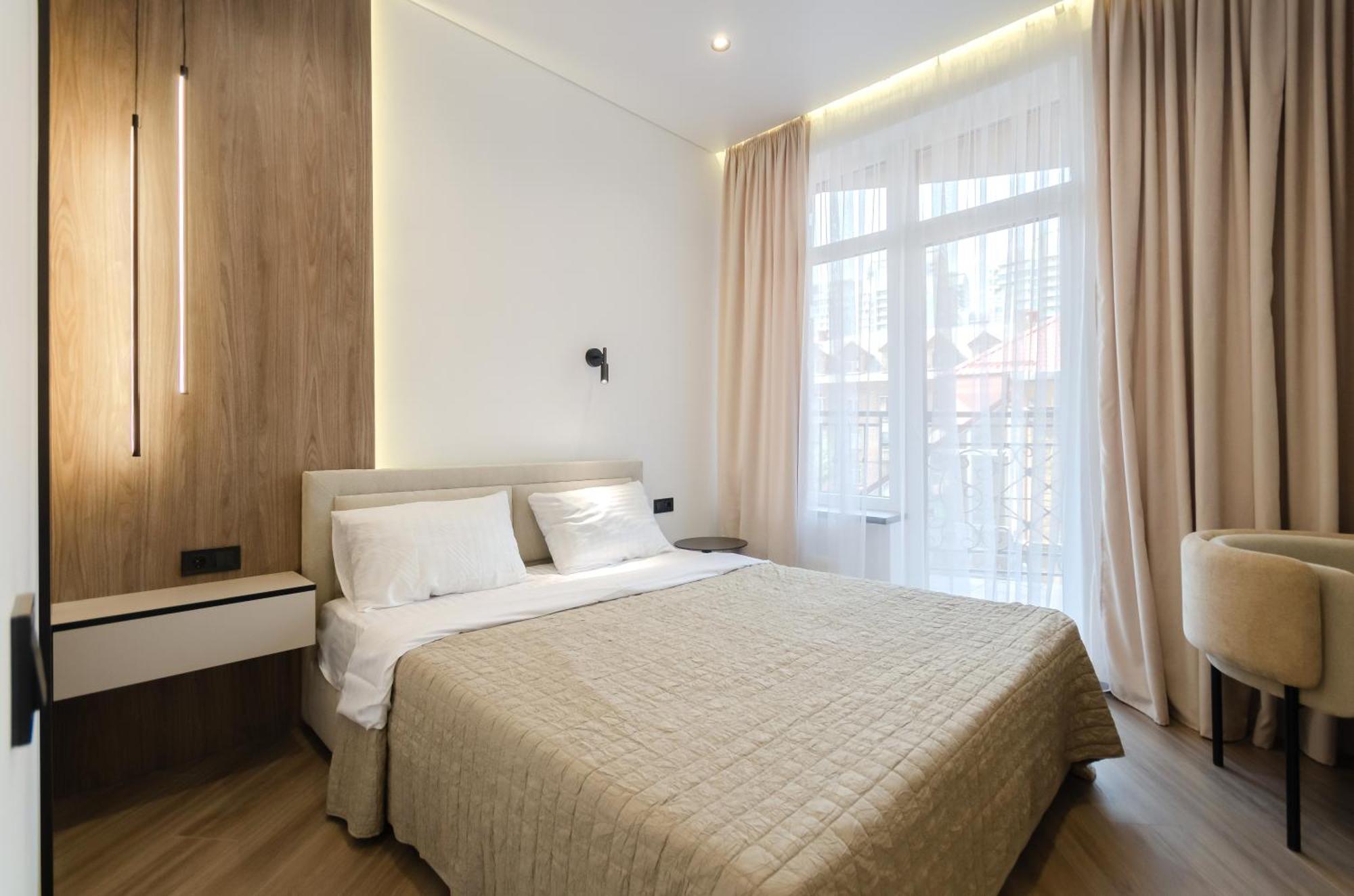 Petrovdom 2-76 Luxury Living In Rc Pechersk Plaza Kiev Eksteriør billede